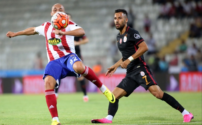 G.Saray'� golc�leri ipten ald�!