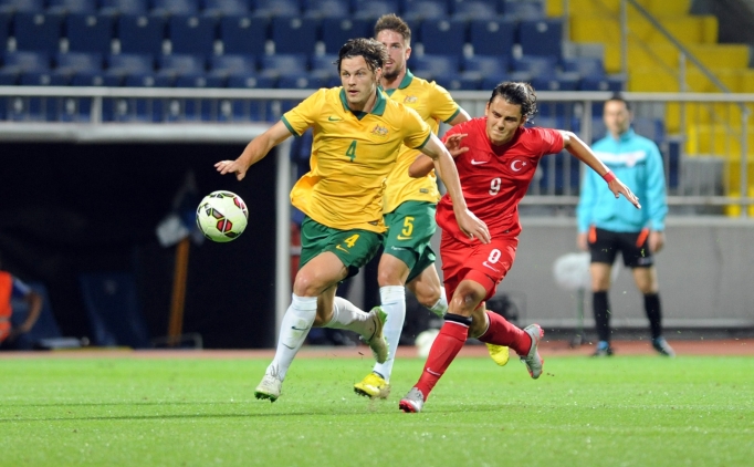 �mitler, Avustralya'ya kaybetti