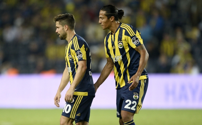 Bu sonucun ard�ndan Fenerbah�e puan�n� 14'e ��kard�.