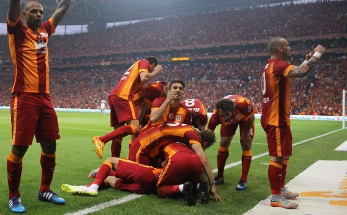 Sneijder at�yor, Galatasaray kazan�yor!