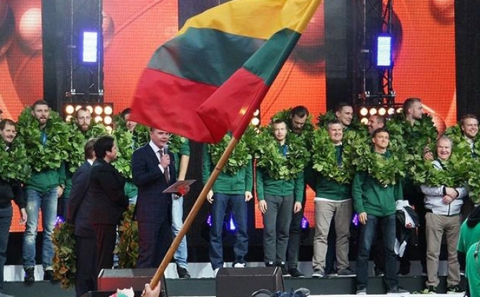 Litvanyalı basketbolculara büyük onur