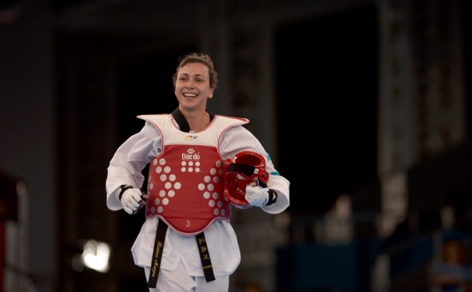 Kar��la�may� kazanan Konieva servin� ya�ad�.