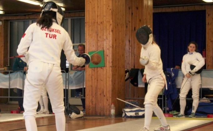 Peridot Salon �ampiyonas�'nda ilk g�n