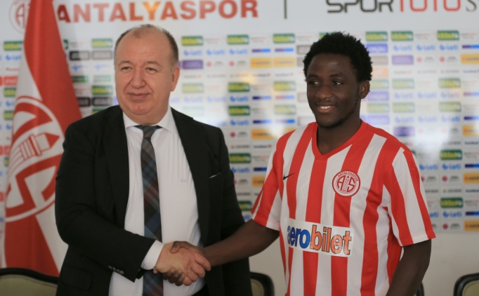 Antalyaspor'a Beikta ve Bara'dan transfer