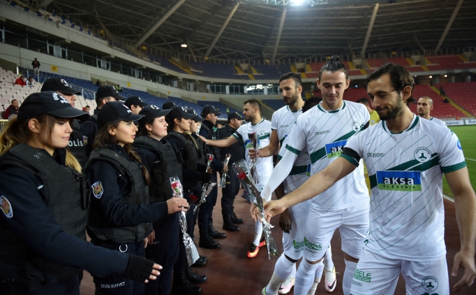Giresunspor, Mersin deplasman�nda kazand�! 