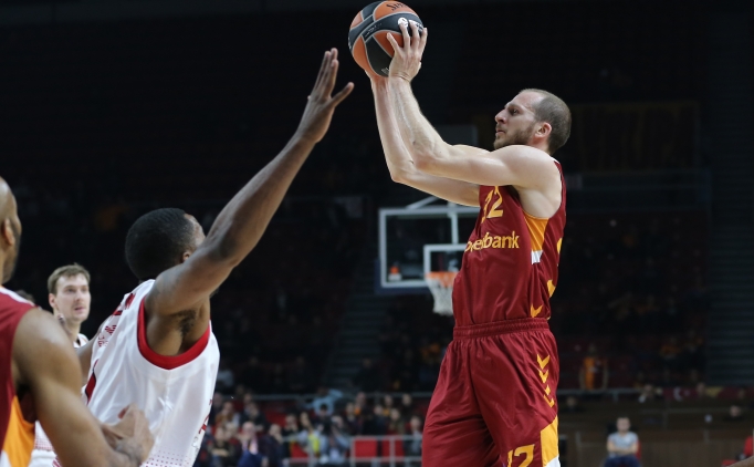 Galatasaray, Milan'� devirdi! 