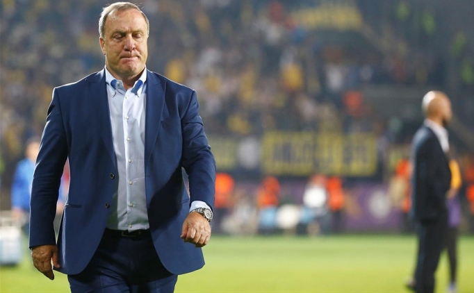 Fenerbahe Teknik Direktr Dick Advocaat 