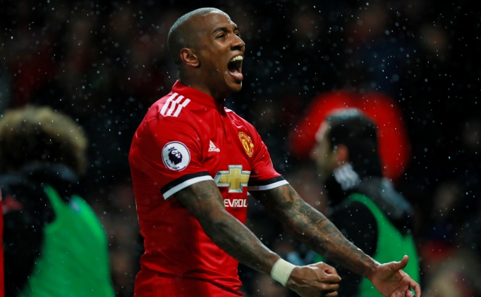 Manchester United bildiimiz gibi: 1-0!