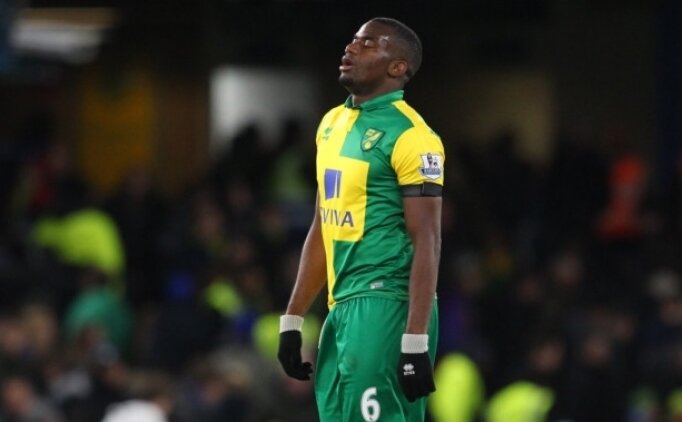 Bursaspor, Sebastien Bassong'a tesisleri gezdirdi