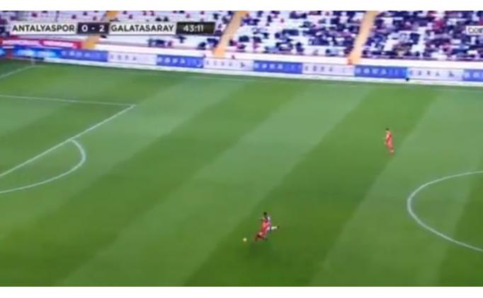 Galatasaray'ın Antalyaspor'dan yediği golde Chedjou'ya ...