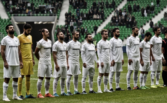 Sakaryaspor evinde 5 atp kazand
