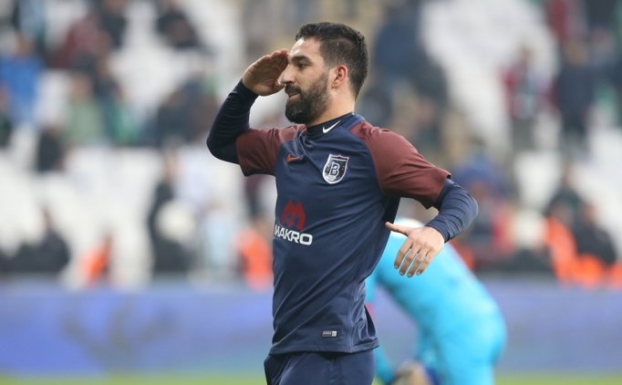 Arda Turan Golle Dondu Basaksehir Galibiyetle Basladi