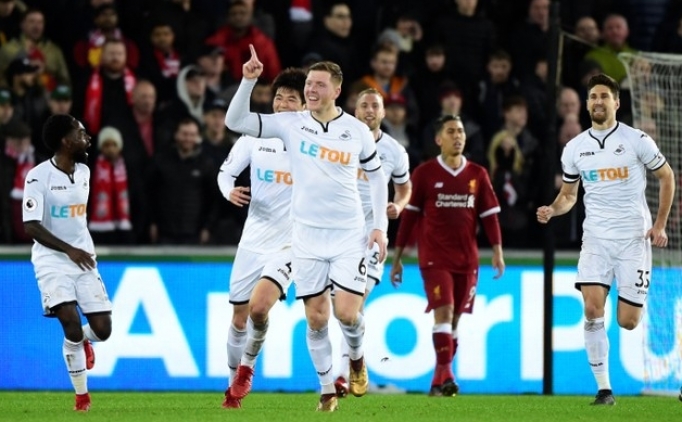 Liverpool 14 ma sonra Carvalhal'e boyun edi!