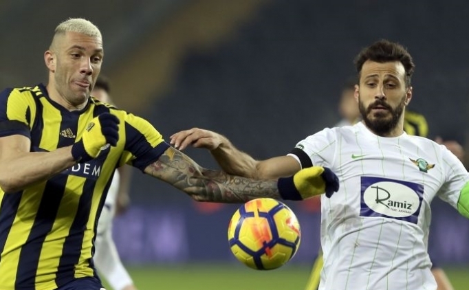 Akhisar'n tecrbeli ismi istikrar ile gz doldurdu
