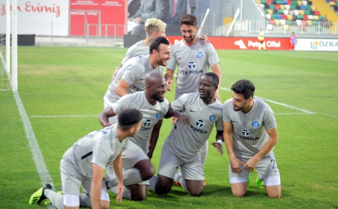 Adana Demir, zmir'den 3 puanla dnyor