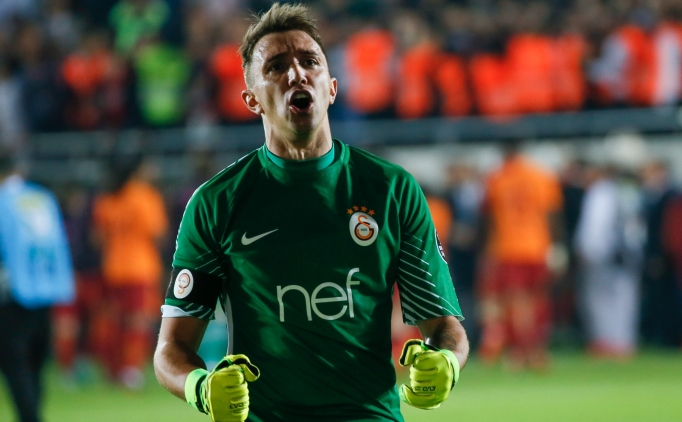 Galatasaray'a Muslera iin srpriz teklif