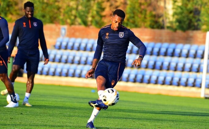 Medipol Ba�ak�ehir'de B. M�nchengladbach ma�� haz�rl�klar� ba�lad�