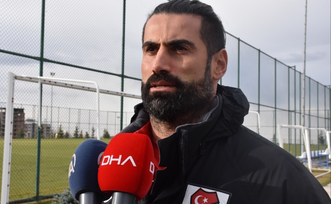 Volkan Demirel UEFA B Antrenrlk Kursuna katld