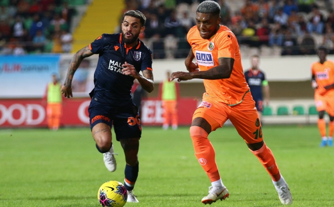 Ne Alanyaspor'a yarad, ne Baakehir'e...