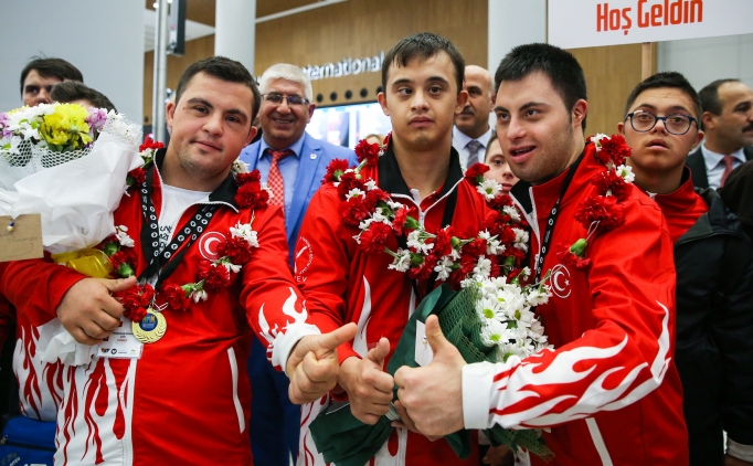 Down Sendromlular Judo Milli Takm'na madalya yad