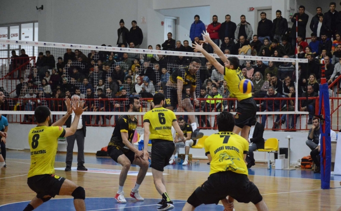 Sorgun Belediyespor, Arhavi Voleybol'u rahat geti