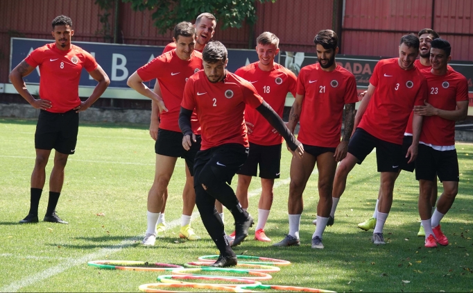 Gen�lerbirli�i, Sivasspor ma��n�n haz�rl�klar�n� s�rd�rd�