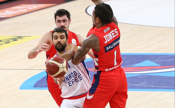 Anadolu Efes seriye balad; 4'te 4