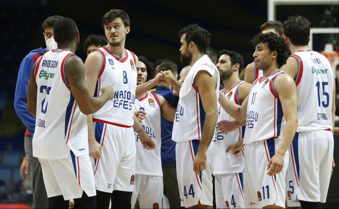 Anadolu Efes, erteleme ma��nda ASVEL'i konuk edecek