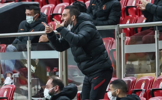 Arda Turan'dan gen�lere destek