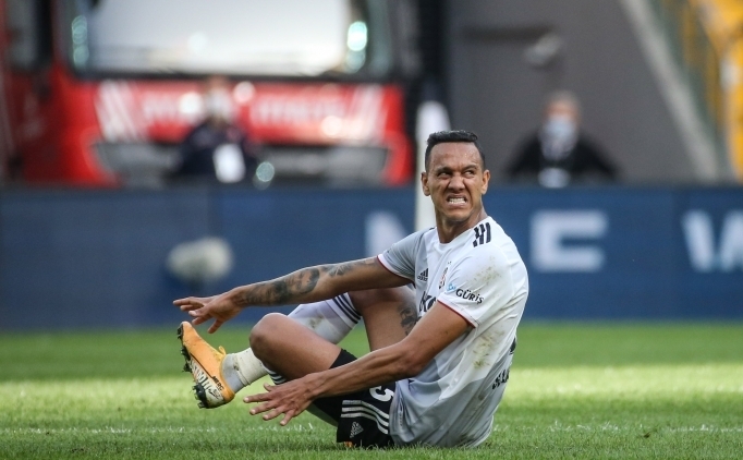 Josef de Souza: 'En ciddi teklifi Beikta yapt'