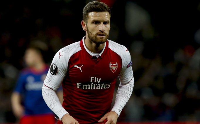 Galatasaray'a transfer mesaj: 'Aln ve bizi kurtarn!'