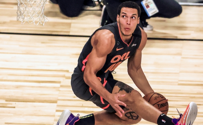 Aaron Gordon yine u�tu, yine kazanamad�