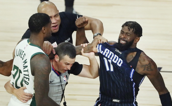 NBA play-off'lar�nda Lakers ve Bucks, �ne ge�ti