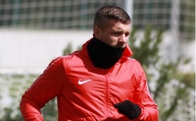 Antalyasporlu futbolcular telekonferansla antrenmanlara devam ediyor