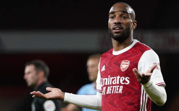 Seyircili maçta Arsenal fark yaptı
