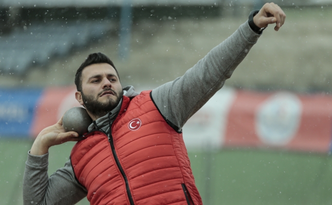 'Olimpiyatlara gitmek, Fenerbah�e'de b�rakmak istiyorum'