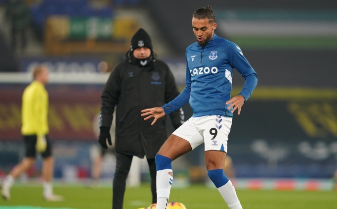 Cenk 89'da girdi, Everton berabere kald