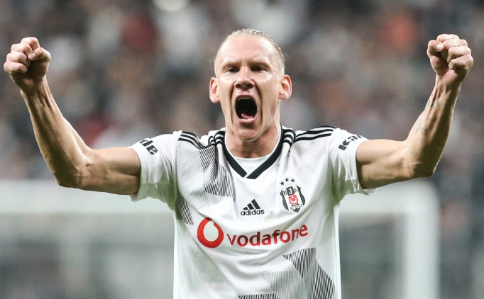 Domagoj Vida'y Roma bile Beikta'tan ayramyor!