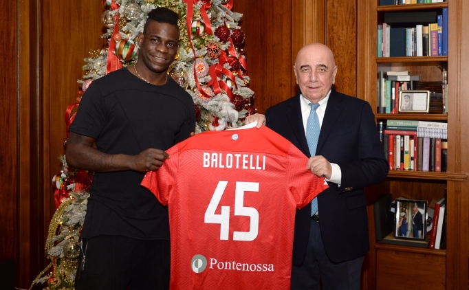 Sporx: Mario Balotelli, 2. Lig ekibine imza attı!