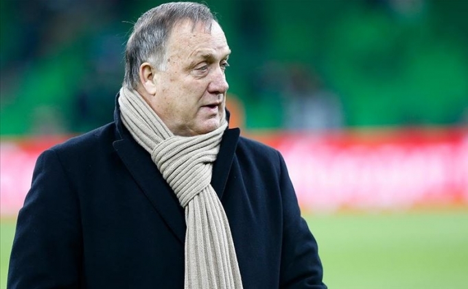 Dick Advocaat, gelecek sezon da Feyenoord'da!