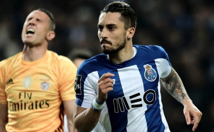 Telles'in menajeri Manchester United ile gryor