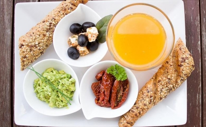 Mide rahats�zl�klar� olanlara ramazan uyar�s�