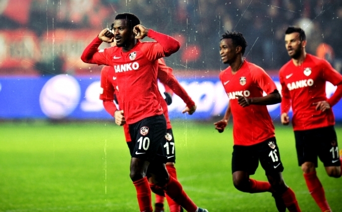 Sivasspor'dan ifte bomba! Fajr & Kayode