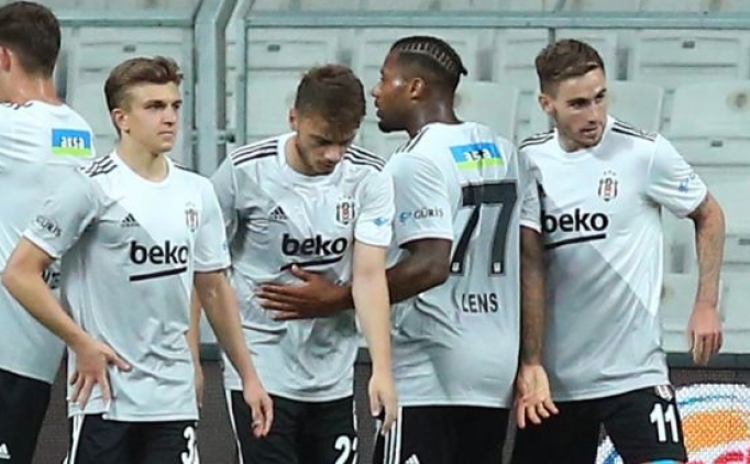 Lens ve Ljajic'e 4'er bin Euro prim