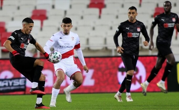 Sivasspor'un S�per Lig'de sahas�ndaki galibiyet hasreti 6 ma�a ��kt�