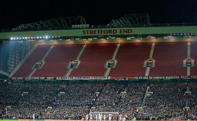 Old Trafford, yeni normal iin dzenlendi