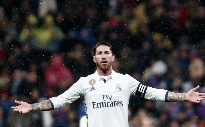 Zinedine Zidane: 'Sergio Ramos, gelmi� ge�mi� en iyisi!'