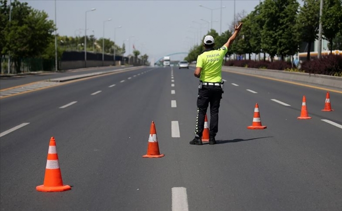 ��i�leri Bakanl���ndan 'Seyahat K�s�tlamas�' genelgesi