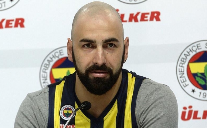 TBF Bakan Hidayet Trkolu'ndan Pero Antic'e tebrik