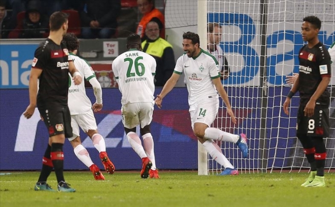 Claudio Pizarro, 41 yanda emekli oldu